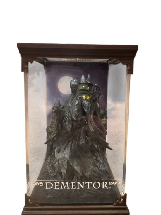 Wizarding World Of Harry Potter Other - Harry Potter The Noble Collection Magic Creatures No. 7 Dementor Display Decor